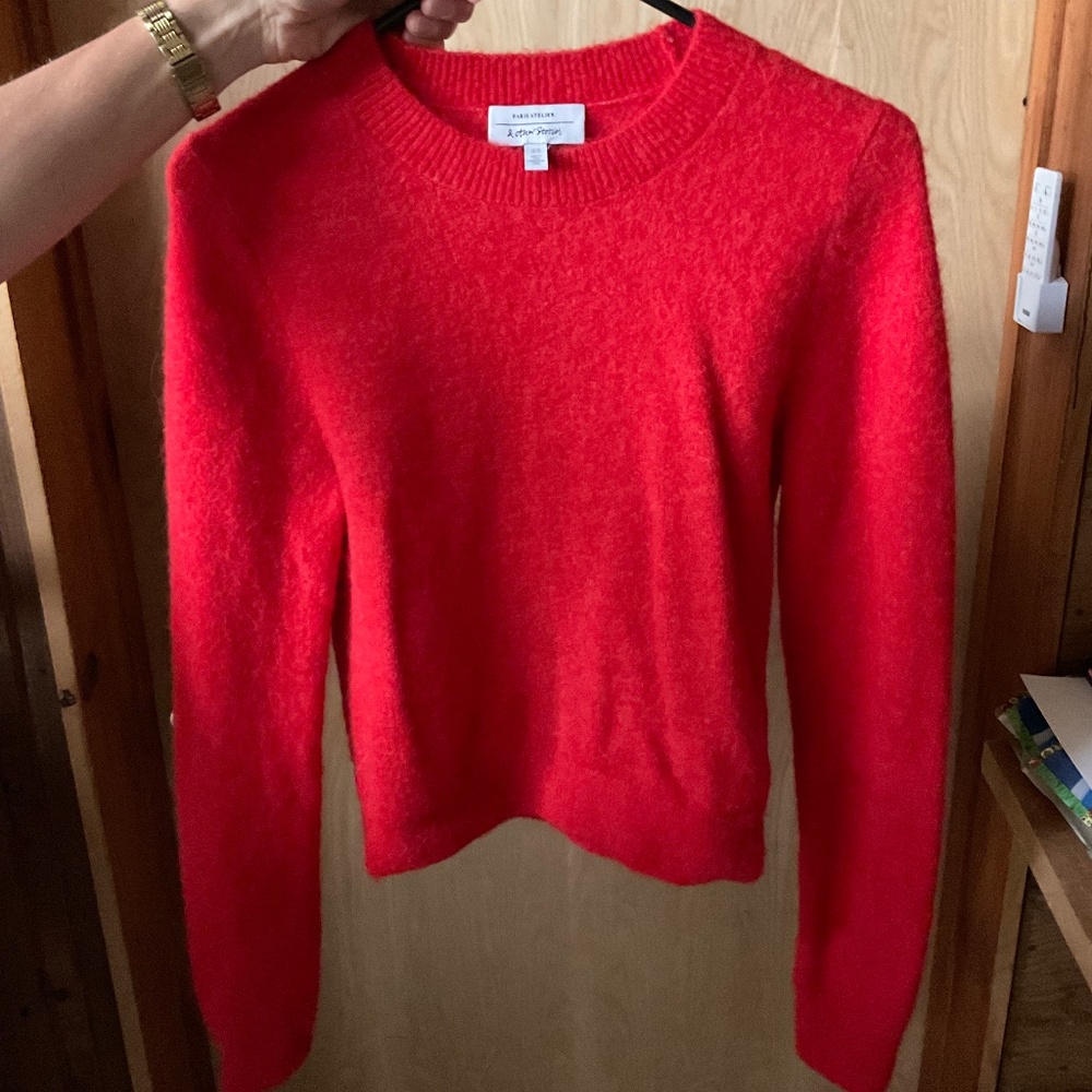 Paris Atelier women’s xs sweater